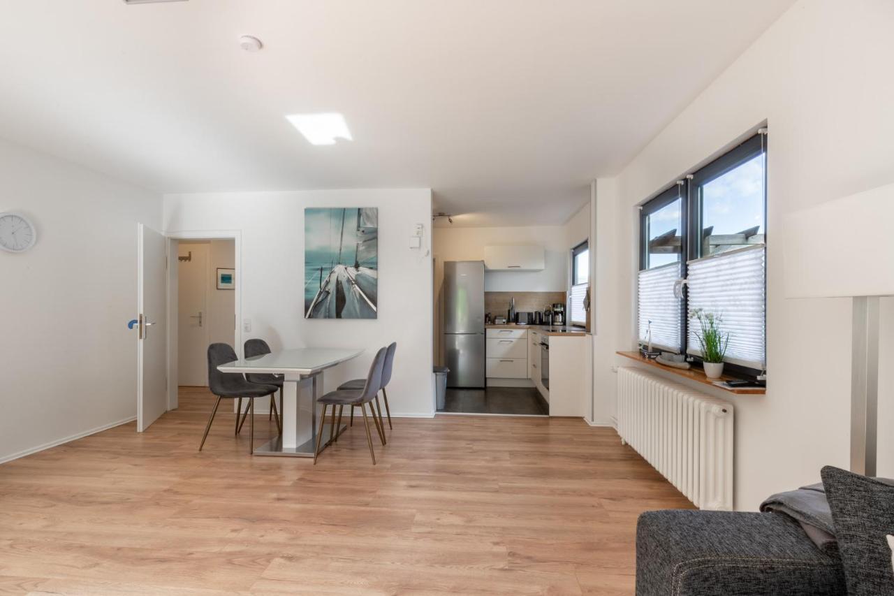 Kpt Verwaltungs Und Service Gbr Plon Bagian luar foto
