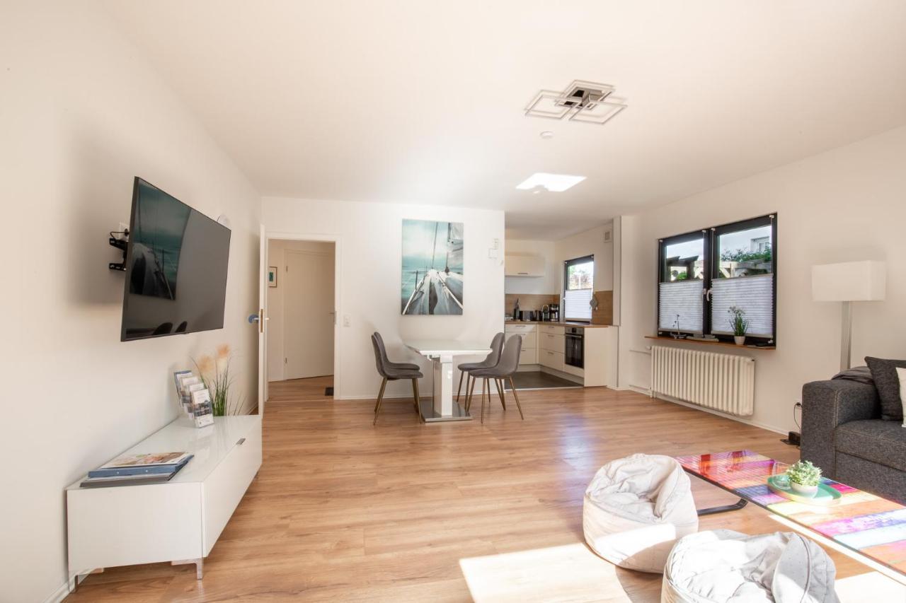 Kpt Verwaltungs Und Service Gbr Plon Bagian luar foto