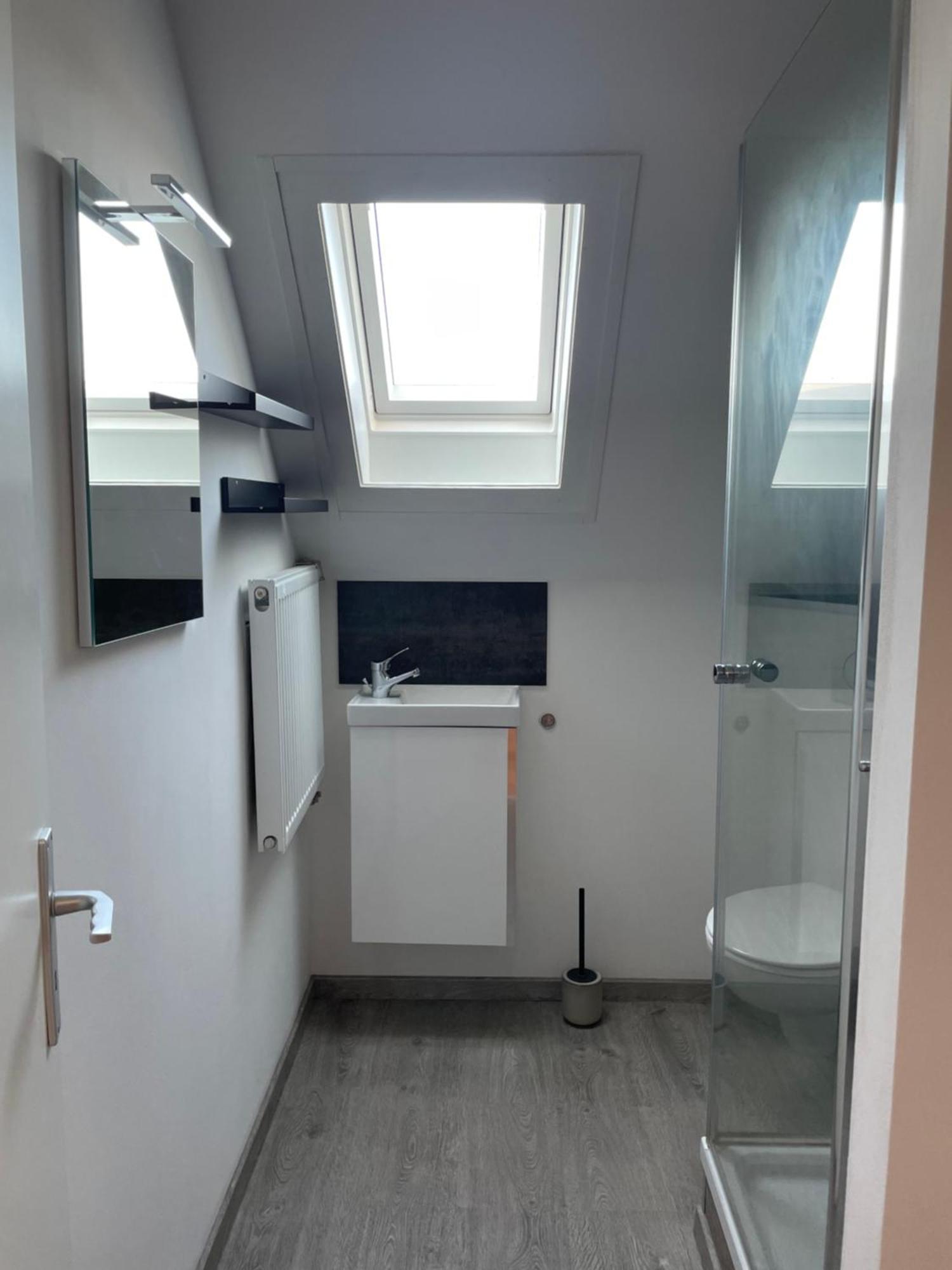 Kpt Verwaltungs Und Service Gbr Plon Bagian luar foto